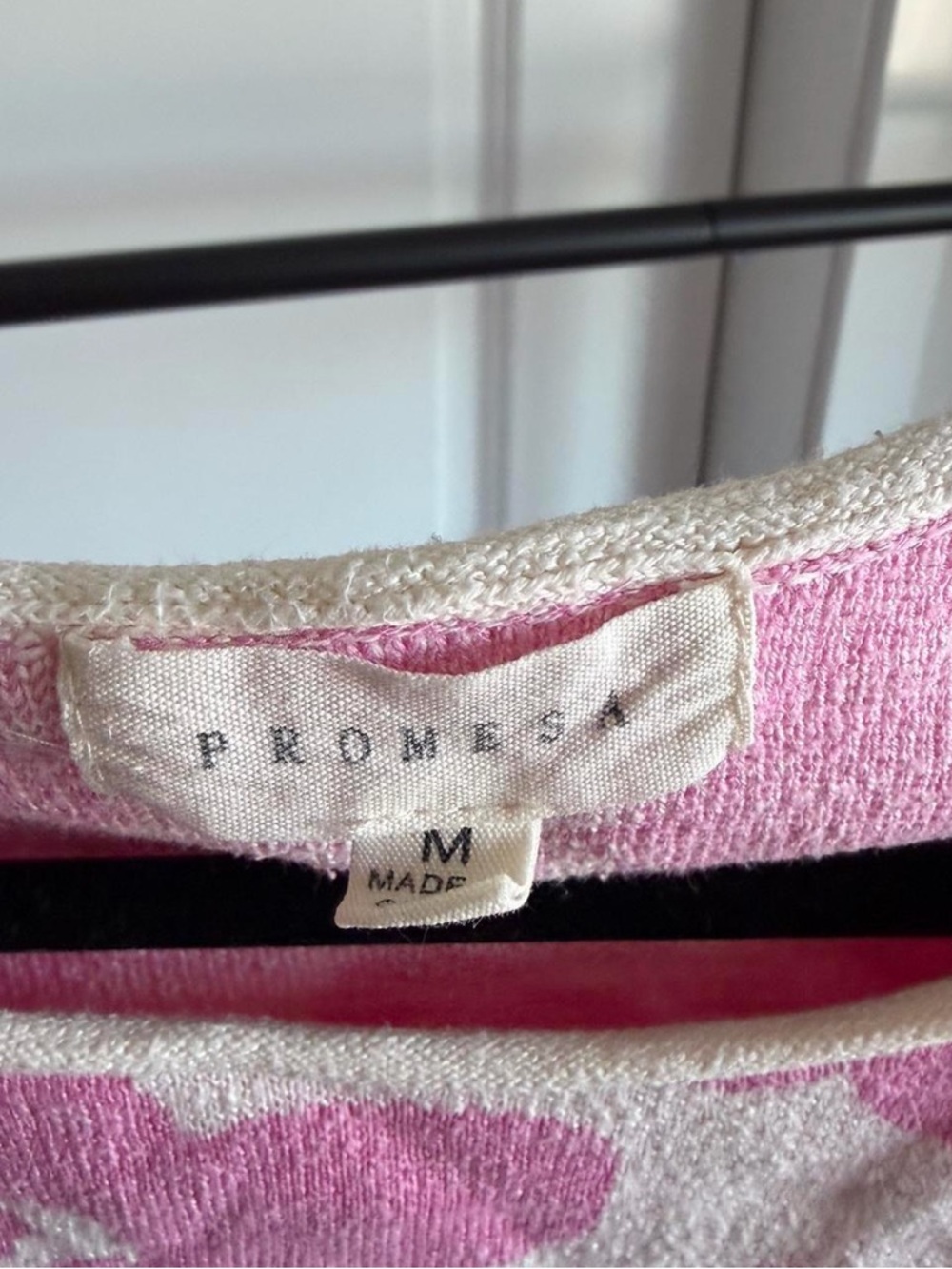 Pink Floral Pattern Cropped Sweater - Picture 3 of 3